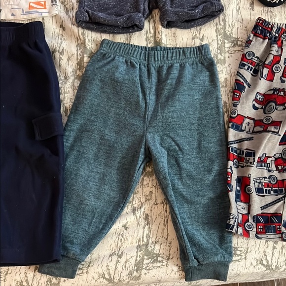 Kids' Clothing Set with Vehicles and Animal Prints - Picture 4 of 8